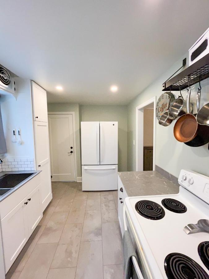 State Street Cottage, 2